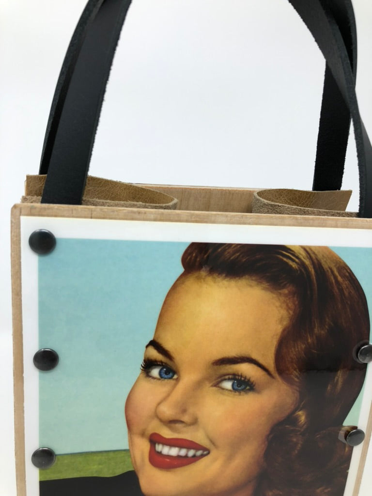 Vintage Modern Woman Handbag-Attitude